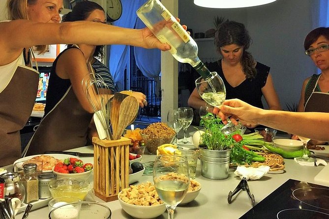 Private Paella class, Tapas, full menu and Sangria workshop - Who will enjoy this class most?