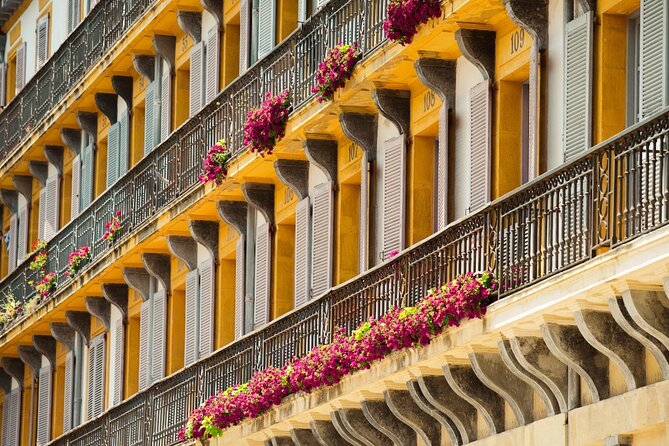 Private San Sebastian Highlights & Pintxos Tour - A smart first look at San Sebastián