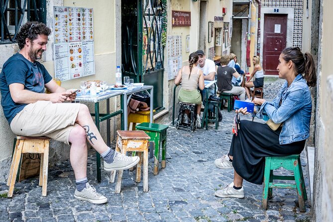 Private Tuktuk Tour with Portuguese Tapas and Wine - What you might eat and drink