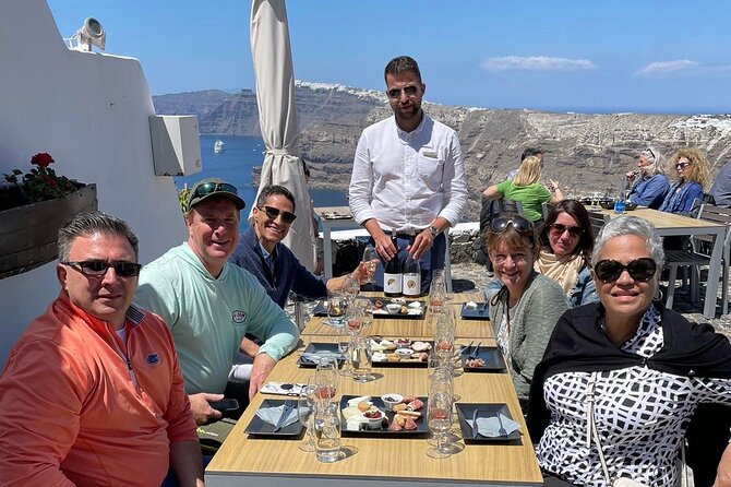Private Wine Tour in 3 Wineries with 12 Wine Tastings and Tapas - Transport, pickup, and comfort