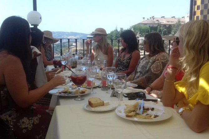 Ronda Private Wine Tour and Tapas from Marbella - Walking the vineyard and tasting beneath an oak