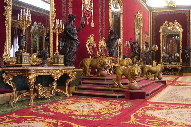 Royal Palace of Madrid Guided Tour and Flamenco Show with Tapas - Torres Bermejas and the one-hour flamenco performance