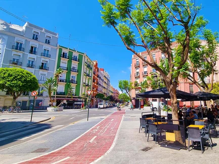 Ruzafa Food & Wine Tour: Tapas, Drinks & Local Secrets - What the guide adds to the meal