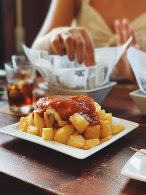Ruzafa Food & Wine Tour: Tapas, Drinks & Local Secrets - A neighborhood lesson instead of a checklist