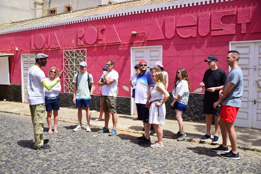 Sal: Espargos City Tour, Local Life, and Cape Verde Tapas - Visiting the suburbs and seeing the no-stress lifestyle