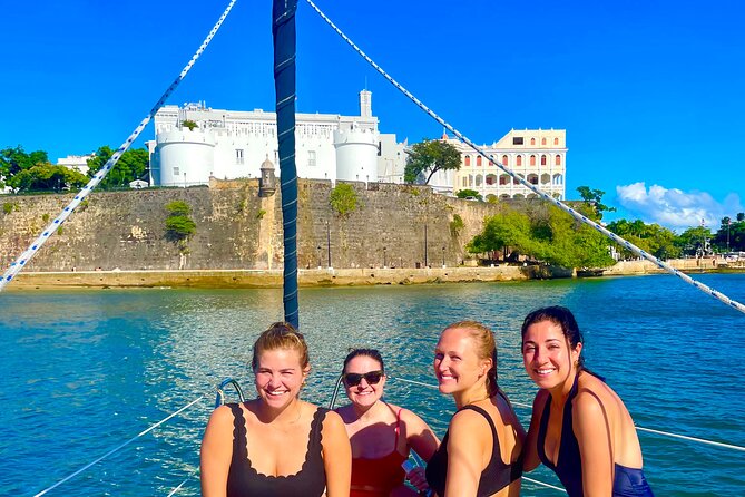 San Juan Bay Private Tour with Drinks and Tapas: 4+ people - A fort built to guard the New World
