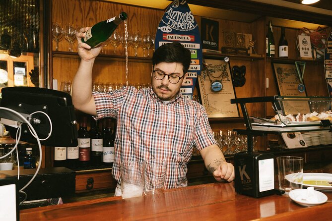San Sebastian Centro Neighborhood Pintxos & Wine Tour - Why this Centro pintxos tour works