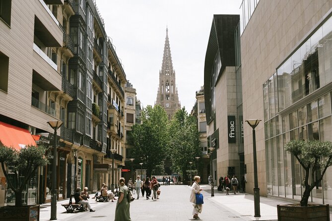 San Sebastian Centro Neighborhood Pintxos & Wine Tour - How much food do you really get?