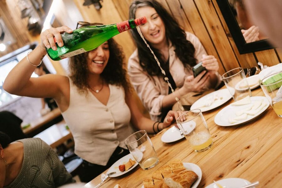 San Sebastian Like a Local: Evening Pintxos Tour - Starting at San Martín Market
