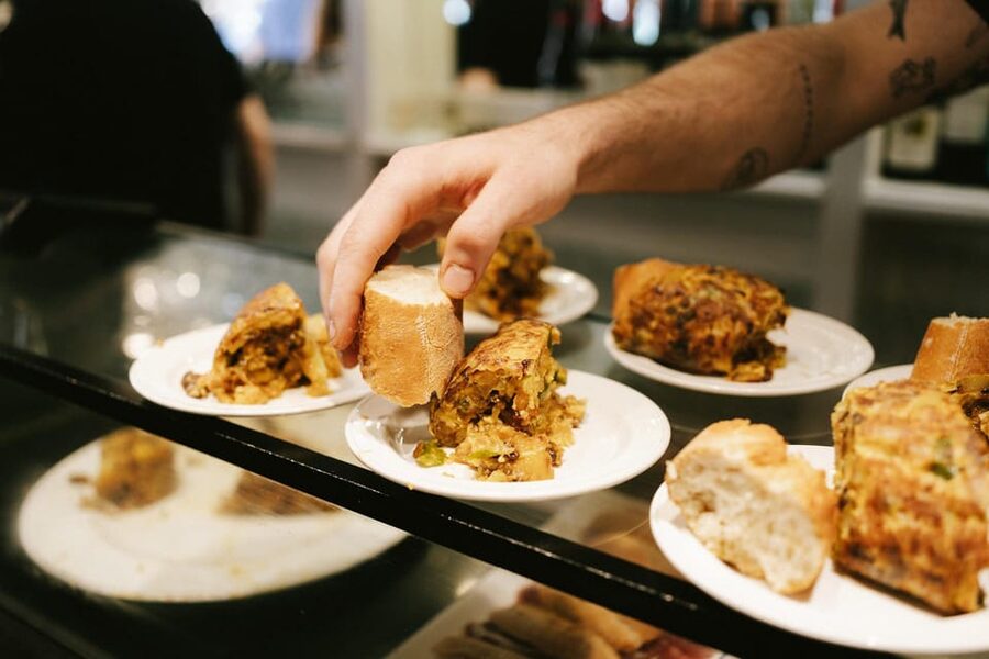 San Sebastian Like a Local: Evening Pintxos Tour - Vinos Ezeiza and the story of a changing neighborhood