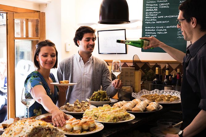 San Sebastian Lunch Time Pintxo Tour with Wine - Starting at Mimo and walking into Parte Vieja