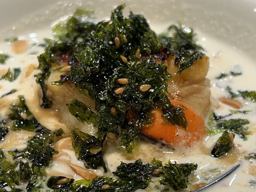 San Sebastian: Market, Pintxos and Wine Tasting Tour - Basque language, cooking clubs, and local connections