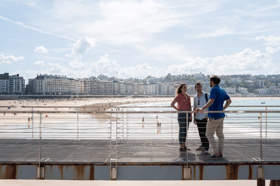 San Sebastian: Walking Tour with Pintxo and Drink - The Cathedral and Belle Époque San Sebastian