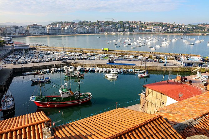 San Sebastian walking tour with pintxo and drink option - When to schedule this tour in San Sebastián