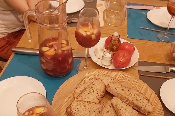 Sangria Cultural Workshop with Tapas - Kiki’s role in the evening