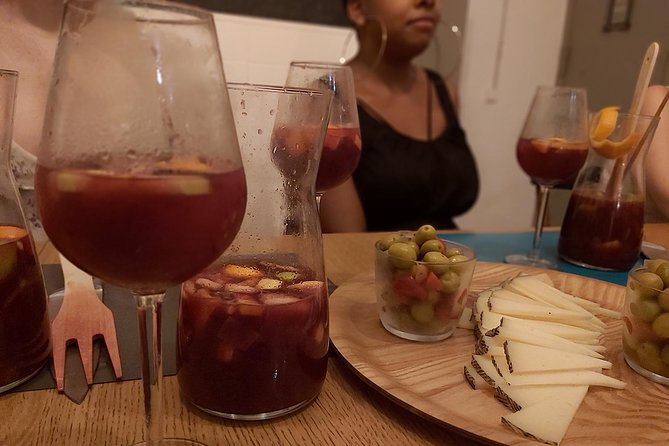 Sangria Cultural Workshop with Tapas - What the 2-hour-15-minute schedule feels like