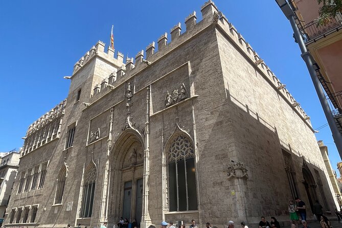 Savor Spain: Your Ultimate Tapas Tour Guide - How the Monument Commentary Adds Value