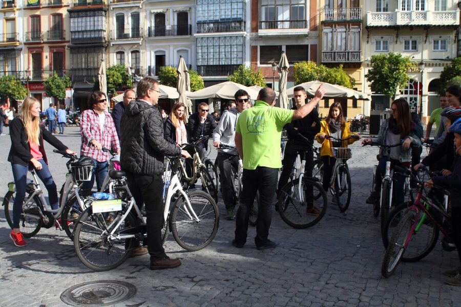 Seville: 3-Hour Tapas Tour by Bike - Riding through Seville’s most attractive corners