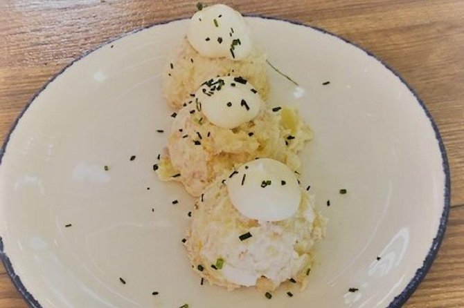 Seville Food Tour: Tapas, Drinks and Delights with a Local - Timing, Group Size, and Practical Details