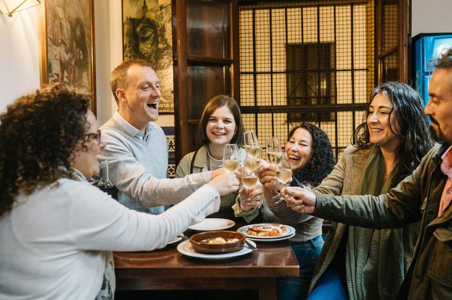 Seville: Private Tapas & History Tour in Triana Neighborhood - Why Triana makes a good food-tour base
