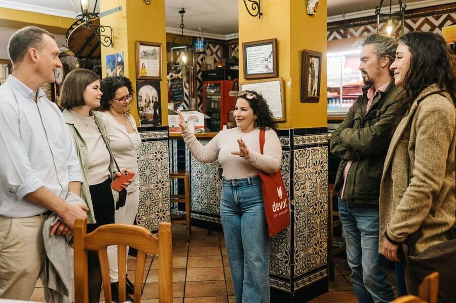 Seville: Private Tapas & History Tour in Triana Neighborhood - Starting with vermouth at Bar Santa Ana