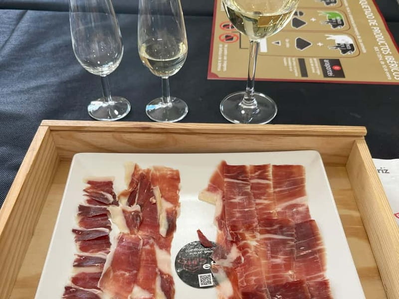 Seville: Secret Food Tour with Tapas and Drinks - Spending 90 minutes around Triana Market