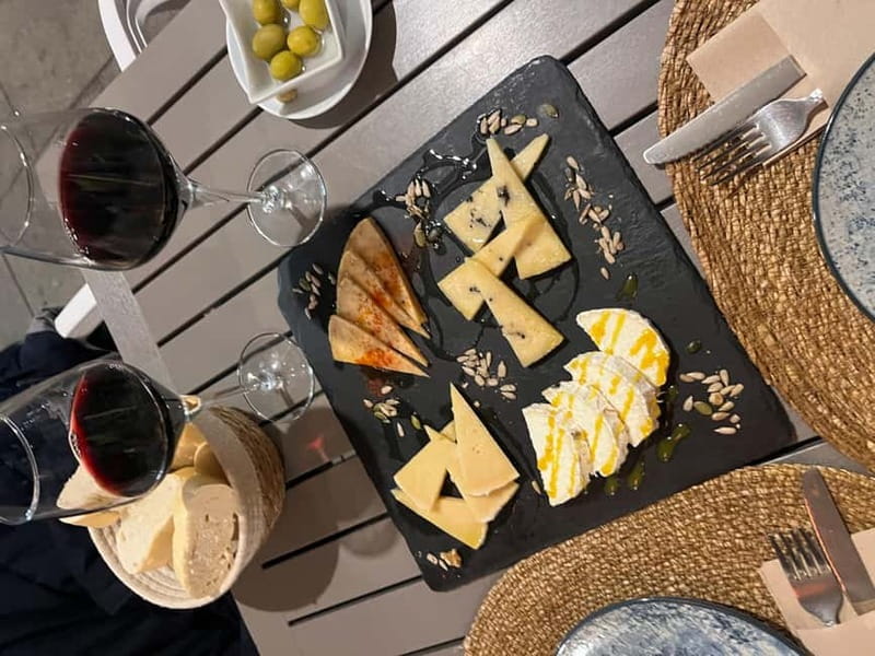 Seville: Secret Food Tour with Tapas and Drinks - What the $159 price really includes