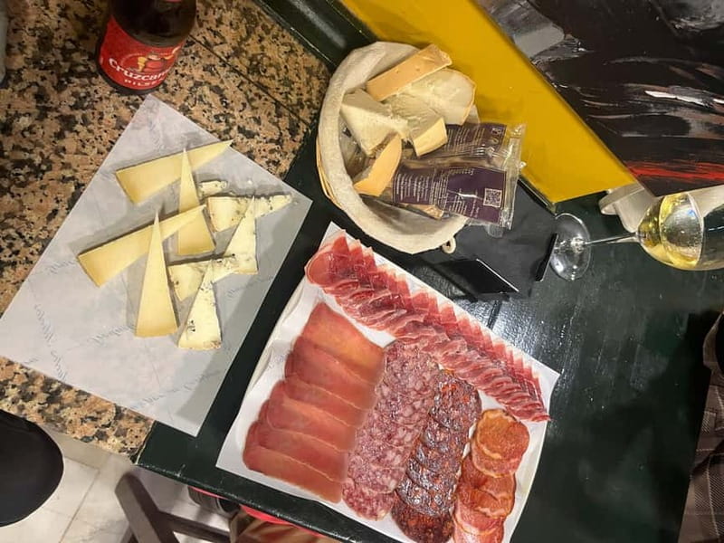 Seville: Secret Food Tour with Tapas and Drinks - Who will enjoy this Seville food experience most