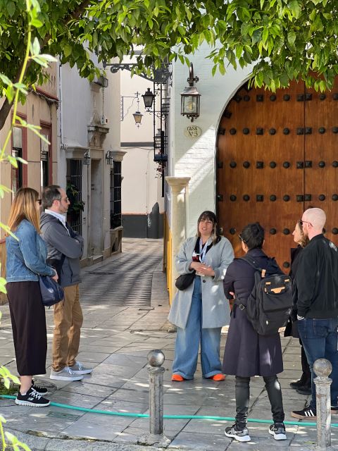 Seville: Small Group Jewish Quarter Tour with Tapas & Drinks - Key points to know before booking