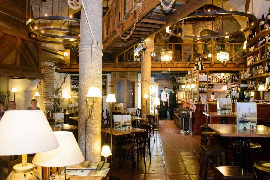 Seville: Tapas Dinner and Flamenco Show - Five shared dishes and a full Spanish-style meal