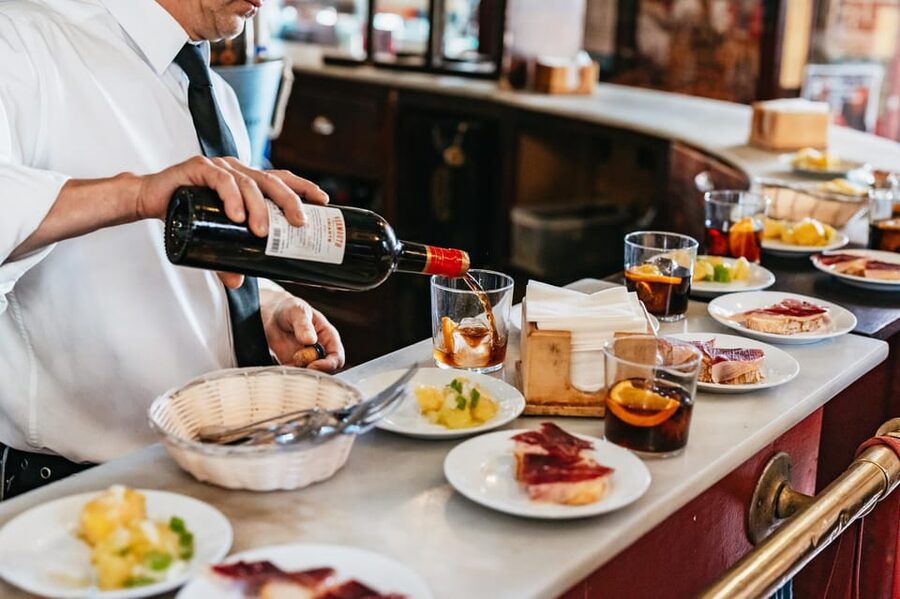 Seville: Tapas, Taverns and History Guided Walking Tour - Taberna Álvaro Peregil and the orange wine lesson