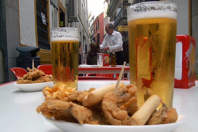 Sevillian tapas tasting on a bicycle (3 bars-3 tapas-3 drinks) - Key points to know before booking