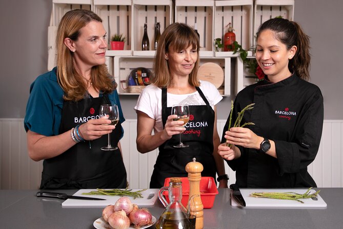 Spanish Tapas Workshop: Boqueria Tour & Rambla Views - Key points at a glance