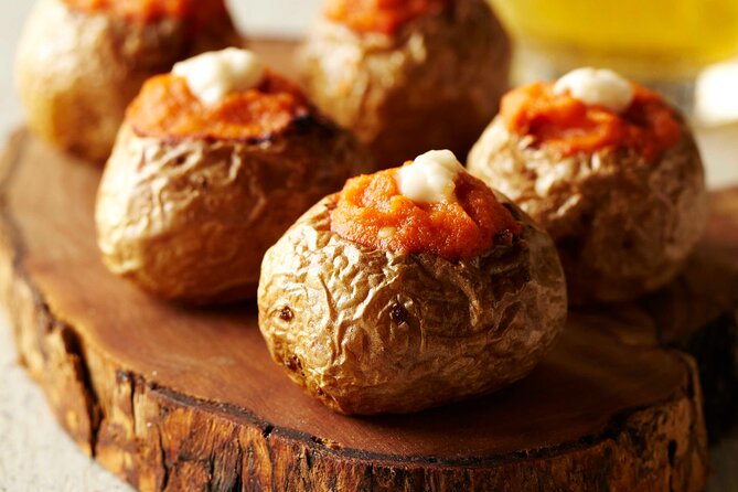 Spanish Tapas Workshop: Boqueria Tour & Rambla Views - The value of the small group