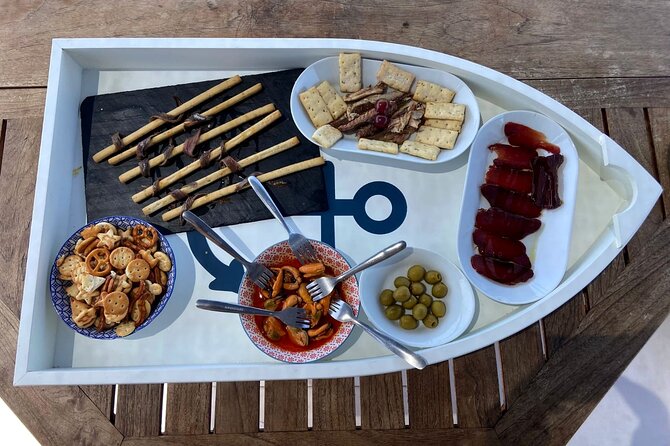 Sunset Boattrip + Tapa + Cava - Booking details that matter on the day