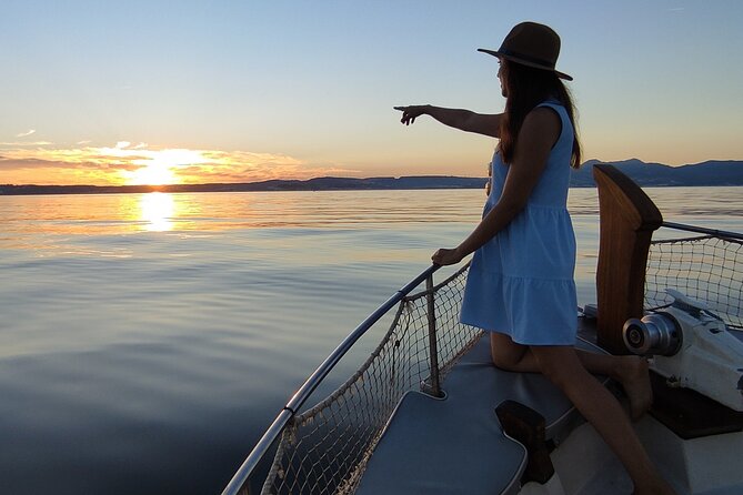 Sunset Boattrip + Tapa + Cava - The best part is the changing light over Estepona Bay