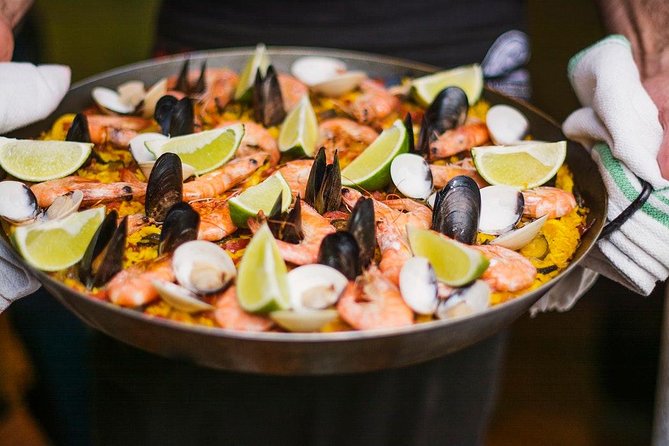 Sunset, tapas and Triana - The first walk through Triana