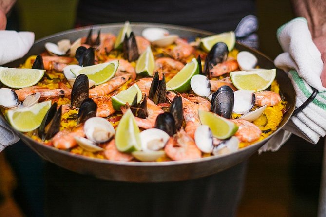 Tapas and Flamenco in Seville - Three included drinks and the Andalusian wine angle