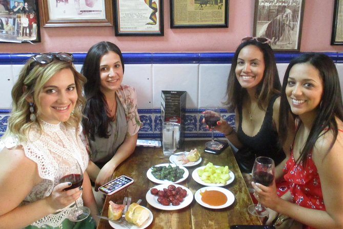 Tapas and history tour ending with churros with chocolate - Starting at Puerta del Sol at 7 p.m.
