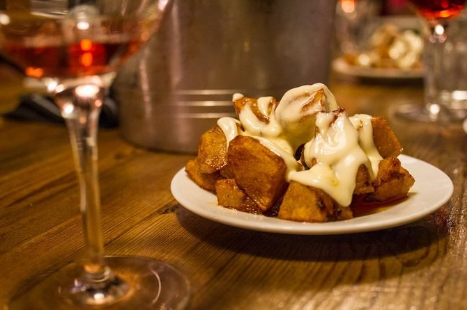Tapas and Wine Walking Tour in Barcelona - Why this evening tour works well in Barcelona