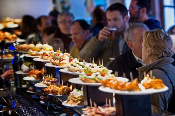 Tapas Crawl in Madrid Historical Quarter for Lunch or Dinner - Key points to know before booking