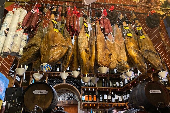 Tapas&Tours with Leo - Tasting Culture and History - Finishing at Fuente de las Batallas