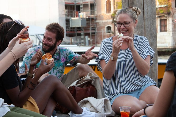 Tapas & Wines through secret Venice - Scuola Grande di San Rocco in five minutes
