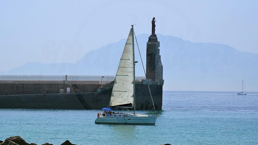 Tarifa: Sailboat Tour, Snorkelling, Tapas & Drinks - Key things to know before you book