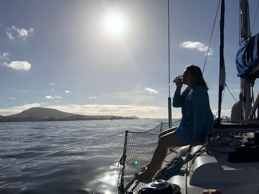 Tenerife: Private Sunset Charter with Drinks and Tapas - Cava, tapas, and the sunset hour