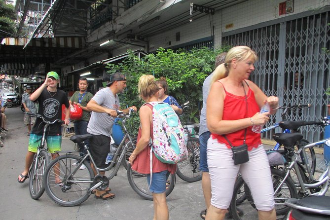 Thai Tapas Food Experience by Bicycle Including Dinner - Why Bangkok is worth seeing by bicycle at night