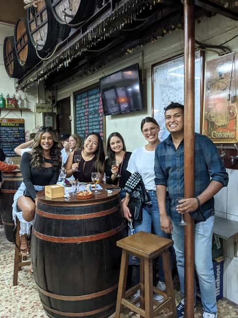 The Tapas Secret: Eat Where Locals Eat - Meeting At Carrer de València, 550