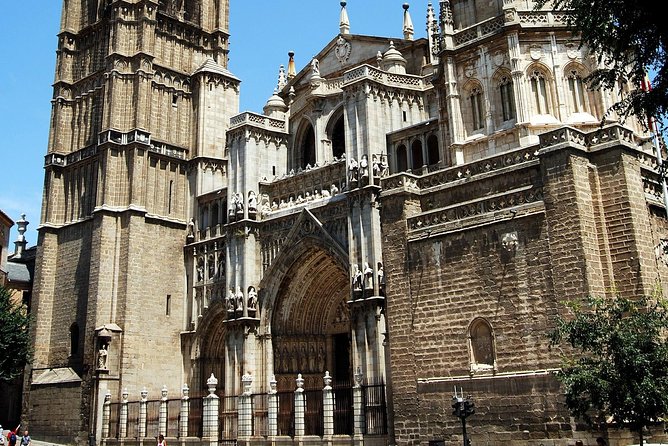 Toledo Tour with Tapas, Wine Tasting and Optional 3 Monuments - The practical shape of the day from Madrid