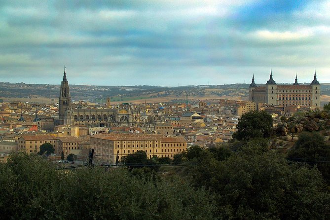 Toledo Tour with Tapas, Wine Tasting and Optional 3 Monuments - The wine and tapas tasting is a useful break