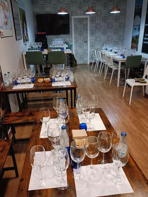 Toledo: Wine, EVOO, and Tapas Tasting - A short tasting with a clear purpose